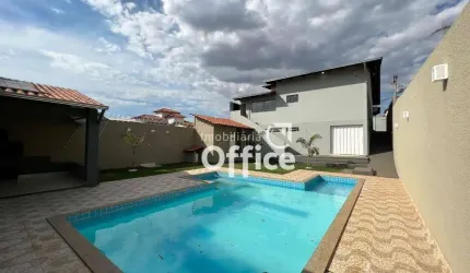 Casa com 3 dormitórios à venda, 180 m² por R$ 950.000,00 - Jardim das Samambaias - Anápolis/GO
