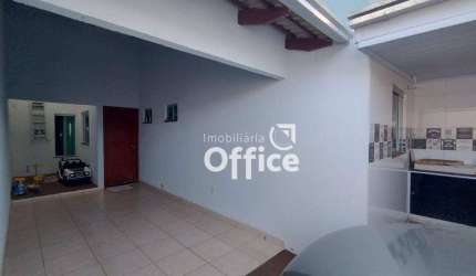 Casa com 3 dormitórios à venda, 100 m² por R$ 350.000,00 - Jibran El Hadj - Anápolis/GO