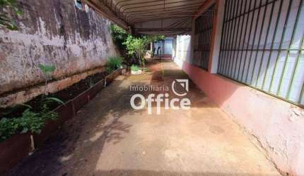 2 casas num terreno de 360m² na Jaiara por R$ 600.000 - Vila Jaiara - Anápolis/GO