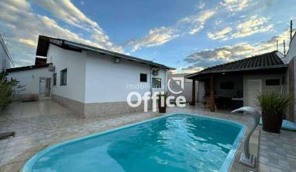 Casa com 4 quartos sendo 2 suítes à venda, 235 m² por R$ 950.000 - Anápolis City - Anápolis/GO