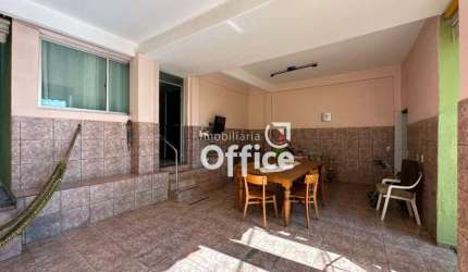Casa com 5 dormitórios à venda, 250 m² por R$ 550.000,00 - Setor Central - Anápolis/GO