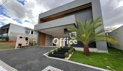 Casa com 4 quartos à venda, 202 m² por R$ 2.100.000 - Condomínio Grand Trianon - Anápolis/GO