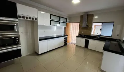 Casa com 3 dormitórios à venda, 197 m² por R$ 610.000,00 - Jardim Ana Paula - Anápolis/GO