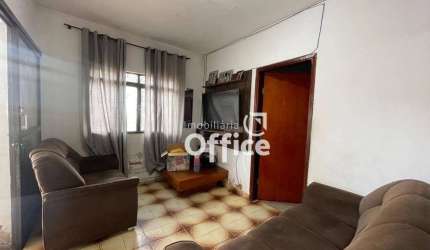 Casa com 3 quartos à venda, 250 m² por R$ 400.000 - São Lourenço - Anápolis/GO