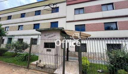 Apartamento com 3 dormitórios para alugar, 95 m² por R$ 1.880,00/mês - Setor Central - Anápolis/GO