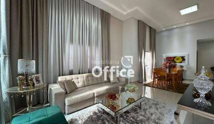 Casa com 3 Suítes à venda, 243 m² por R$ 1.650.000 - Condominio Residencial Anaville - Anápolis/GO
