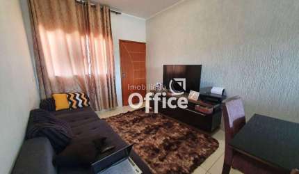 Casa com 2 quartos à venda, 75 m² por R$ 230.000 - Parque dos Pirineus - Anápolis/GO