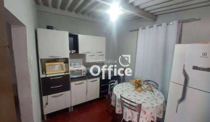 Casa com 2 quartos à venda, 150 m² por R$ 300.000 - São Lourenço - Anápolis/GO
