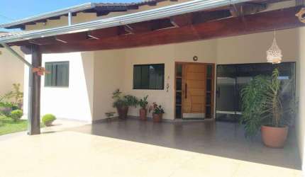 Excelente casa com 3 quartos à venda, 130 m² por R$ 780.000 - Parque dos Pirineus - Anápolis/GO
