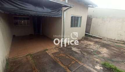 Casa com 3 quartos  à venda, 130 m² por R$ 280.000 - Residencial Flamboyant - Anápolis/GO