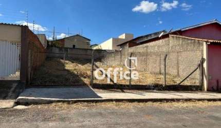 Terreno à venda, 300 m² por R$ 170.000 - Itamaraty 4ª Etapa - Anápolis/GO