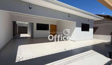 Casa com 3 quartos  à venda, 187 m² por R$ 899.000 - Residencial Portal Do Cerrado - Anápolis/GO