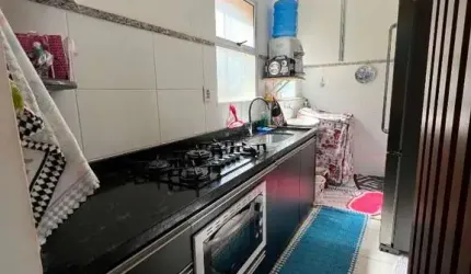 Apartamento com 2 quartos, sala, cozinha com moveis planejados, banheiro com blindex à venda, 49 m² por R$ 200.000 - Vila Fabril - Anápolis/GO