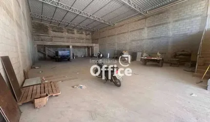 Galpão à venda, 300 m² por R$ 1.500.000,00 - Residencial Flor do Cerrado - Anápolis/GO
