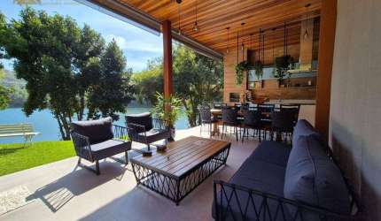 Casa com 4 dormitórios à venda, 356 m² por R$ 3.150.000,00 - Chácaras Condomínio Recanto Pássaros II - Jacareí/SP