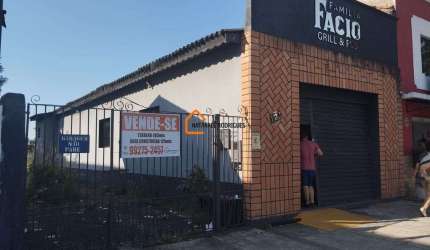 Terreno com salão na Av. Da Saudade em frente a prefeitura de Atibaia
