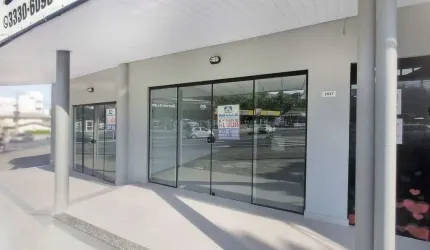Sala comercial com 3 salas para alugar na Rua General Osório, 2837, Água Verde, Blumenau, 60 m2 por R$ 2.400