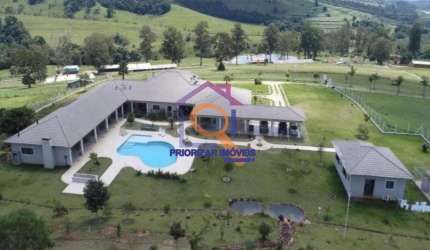 FAZENDA DE ALTO PADRÃO COM 300 HA  EM ITAPETINGA-SP