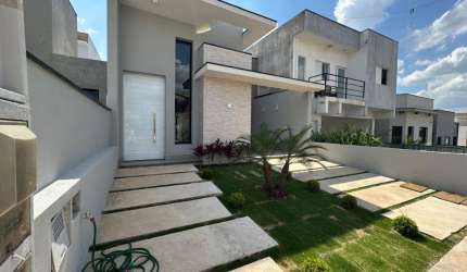 Bela casa a venda novinha Cond Guarujá - Salto