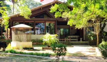 Casa com 5 quartos à venda na Avenida Dedo de Deus, Quinta Mariana, Guapimirim, 450 m2 por R$ 1.450.000