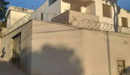 Casa para venda tem 109 metros quadrados com 3 quartos em Rio Branco - Belo Horizonte - MG
