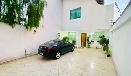 Casa para venda com 222 metros quadrados com 4 quartos em Santa Amélia - Belo Horizonte - MG