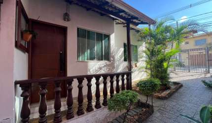 Mega oportunidade de casa em condomínio no bairro Copacabana