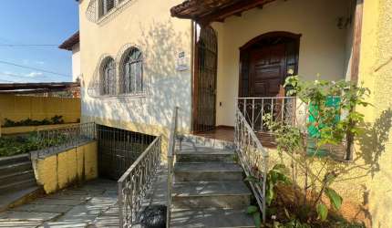 Mega oportunidade de casa no bairro Itapoã