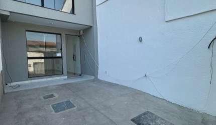 Oportunidade de casa com entrada independente no bairro São João Batista