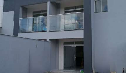 Oportunidade, casa 3 quartos Área Privativa, á venda no bairro Xangri-lá.