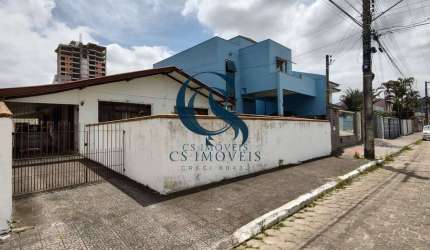 OPORTUNIDADE EM ITAJAÍ – CASA COM 3 QUARTOS  A 10 MIN DO CENTRO