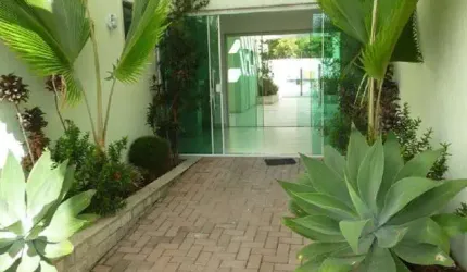 Ótimo apto nas Palmeiras em Cabo Frio R$ 510.000