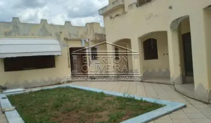 Casa com 6 quartos à venda no Jardim Mesquita, Jacareí  por R$ 900.000