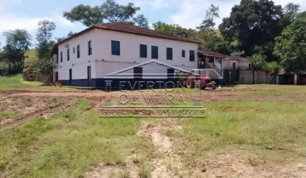 Fazenda à venda no Centro, Roseira  por R$ 25.000.000