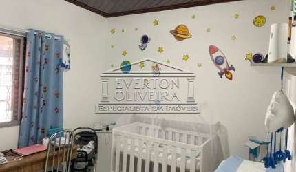 Casa com 2 quartos à venda no São João, Jacareí  por R$ 479.000