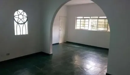 Casa com 2 quartos à venda no Centro, Jacareí  por R$ 298.000