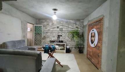 Casa com 4 quartos à venda no Parque dos Príncipes, Jacareí  por R$ 390.000