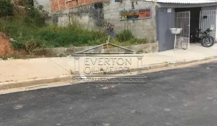 Terreno à venda no Jardim do Marquês, Jacareí  por R$ 120.000
