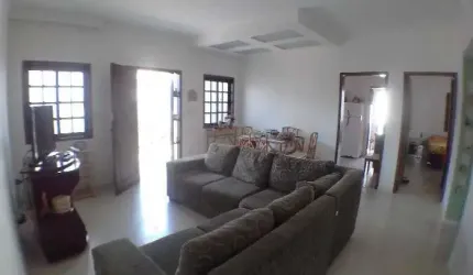 Casa com 3 quartos à venda no Jardim Santa Maria, Jacareí  por R$ 750.000