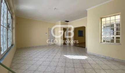 Casa com 2 quartos à venda no Centro, Jacareí  por R$ 690.000
