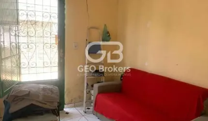 Casa com 2 quartos à venda no Jardim Jacinto, Jacareí  por R$ 400.000