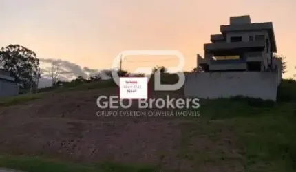Terreno em condomínio fechado à venda no Loteamento Verana, São José dos Campos  por R$ 425.000