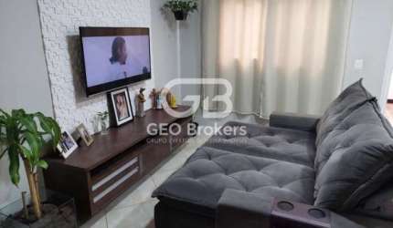 Casa em condomínio fechado com 3 quartos à venda no Jardim Santa Maria, Jacareí  por R$ 690.000