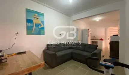 Casa com 2 quartos à venda no Jardim Flórida, Jacareí  por R$ 314.000