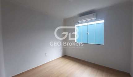 Sala comercial com 6 salas à venda no Centro, Jacareí  por R$ 530.000