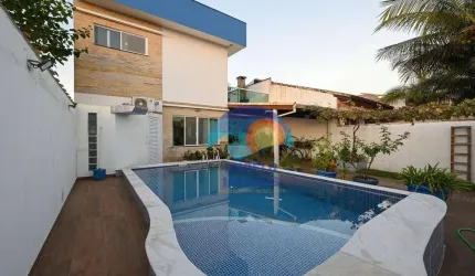 Sobrado com 3 dormitórios à venda, 160 m² por R$ 750.000,00 - Jardim Marcia - Peruíbe/SP