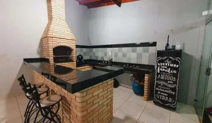 Casa à venda, 3 quartos, 1 suíte, LARANJEIRAS - Uberlândia/MG