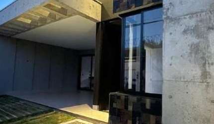 Casa à venda, 3 quartos, 3 suítes, 1 vaga, JARDIM BOTANICO - Uberlândia/MG