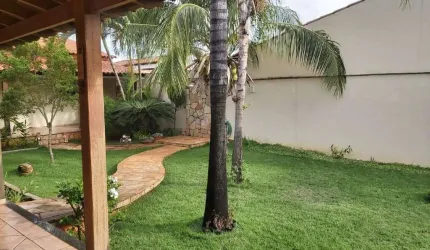 Casa à venda, 4 quartos, 1 suíte, 1 vaga, Vigilato Pereira - Uberlândia/MG