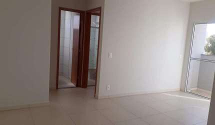 Apartamento no Bairro Jardim Holanda